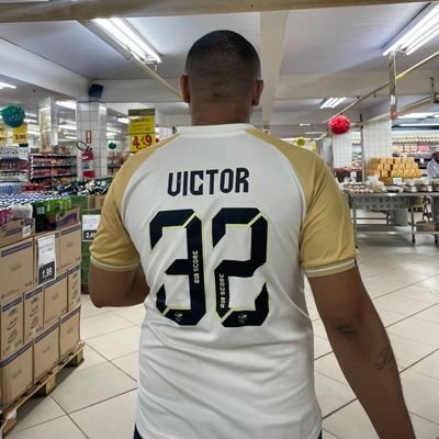 mrvictorsilva's profile picture. Just a regular dude.