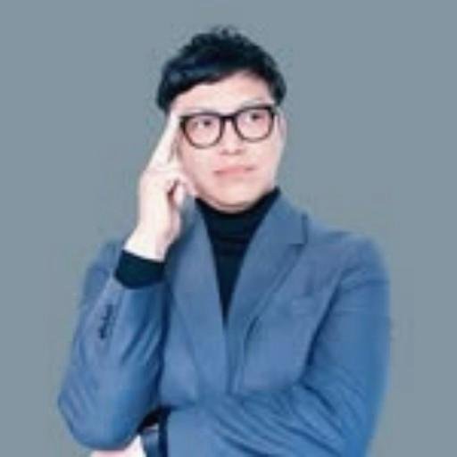 e9ftm56203's profile picture. 💐 🪐 👍 💐 🚩