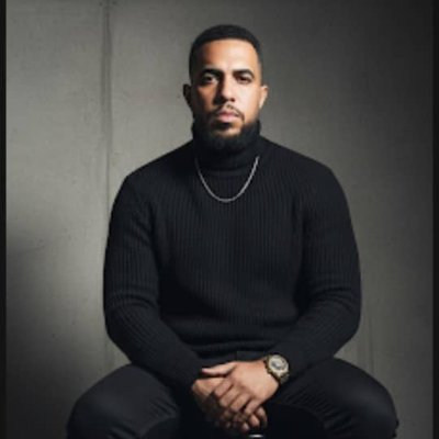 Azcuyromer95's profile picture. 