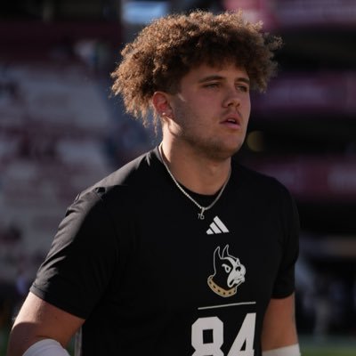 TDCross_1's profile picture. JUCO ATH @ City College of San Francisco | TE/ATH | 6'3 1/2 235lbs | Previously held 20 D1 offers | Former Wofford College TE | Qualifier |