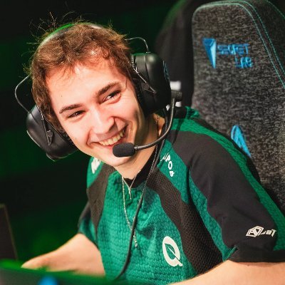 moonboynihat's profile picture. (he/him) retired lectwt superstar