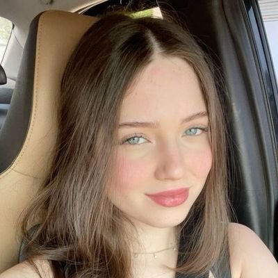 teenspiritzouis's profile picture. 