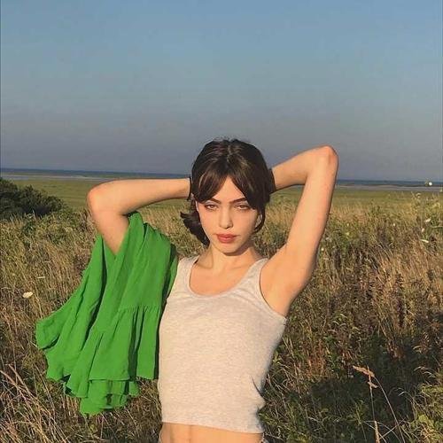 mpauline3088's profile picture. 