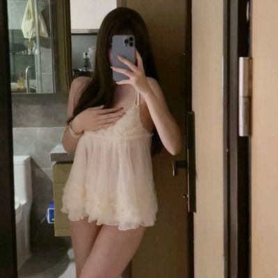 Mary87381794979's profile picture. 