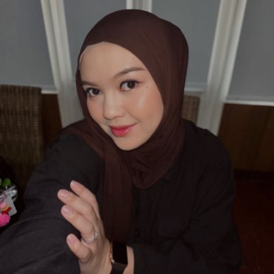 SandrawuriA's profile picture. IG: sandrawuriamalia [ MUA (makeup artist) ig: swamua ]