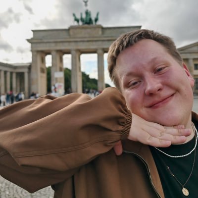 fabi_5640's profile picture. 21 | living from concert to concert and his best life | eurovision obsessed | bts: @fabibehindts