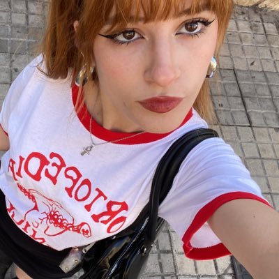 paradigmaevodev's profile picture. Quizás venimos al mundo para ser algo raro