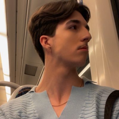 kep1dyl's profile picture. probably listening to music as you’re reading this