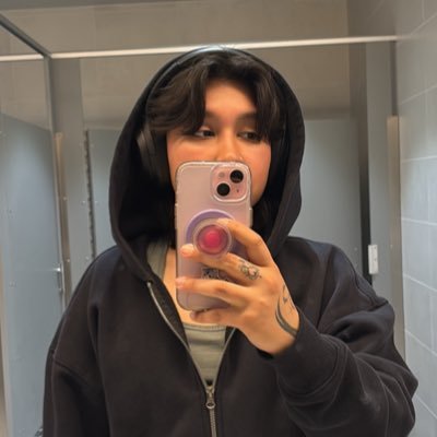 max33nn's profile picture. sag