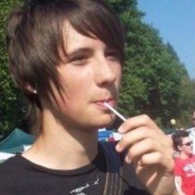 elisnotonfiree's profile picture. free palestine 𖦹 phil lester is my spirit animal 𖦹 they/she 𖦹 @strwbrrywinee