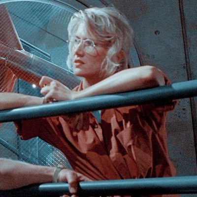 dinoapologiist's profile picture. tiniest dinosaur in Jurassic Park ° ༘ 🦕𖦹⋆｡° creature kid; ✃𓄧꒷꒦ #1 Jurassic Park fan 𓂃 ࣪˖ ִֶ♱ ྀིྀ 𓉸ྀི ⚰︎ undead vampire ´ཀ` |