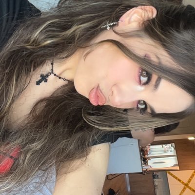 lalalaitslette's profile picture. 27♐︎ • #LongLiveKarimC 🕊 • Rocky✞🐕♡🐾 Chavely🪽