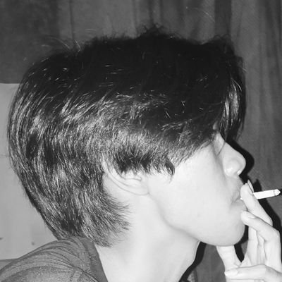 NoberRetno25987's profile picture. Eyes on my own lane.