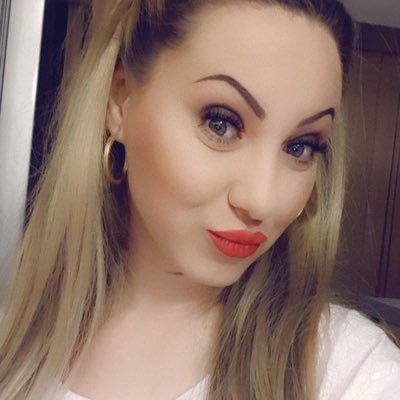 SophieR67533's profile picture. Je Suis Novice Et J’aimerais Voir Si Affinités