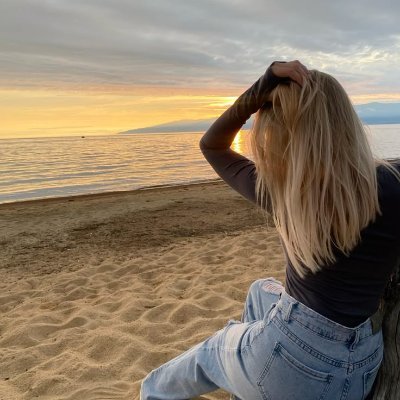 FFlloowwii's profile picture. Be gentle with the hearts that cross your path; each one is carrying invisible battles.