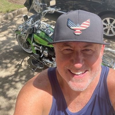 AlexAlexduck944's profile picture. God can change things in one night ❤️🤲🏻✝️