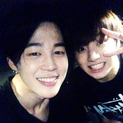 Guzel77824143's profile picture. Обожаю группу BTS 💜💜💜❤❤❤