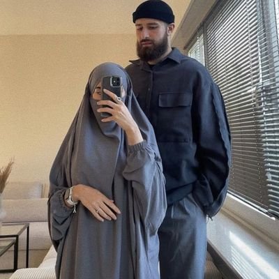 Edgar299035's profile picture. 