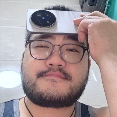 BVoetsch39791's profile picture. 我又来了，打不鼠的小狼🐺