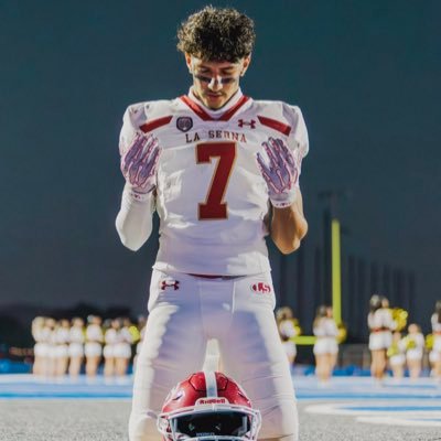 7Rhyen's profile picture. Student Athlete 🏈📚#2026 GPA3.5, Scholar Award, (24-25) First Team All League 6-0” 170lbs.