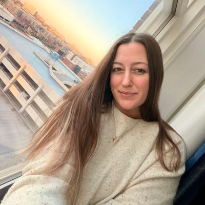 LF_fairytales's profile picture. ✨Just a girl enjoying all the beautiful things life has to offer ✨| Small business owner | VP of PCEF 🐶📖🪴☕️