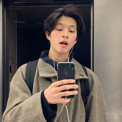 pop502qoq's profile picture. 