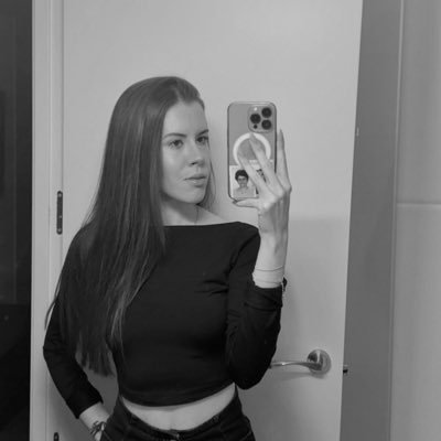 safirasantosd's profile picture. 