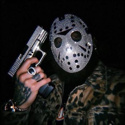 Kertacy_'s profile picture. They be talking down on my name