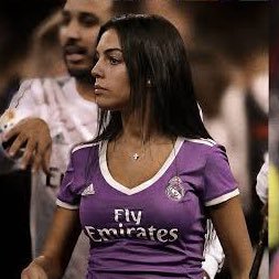 haineuse94's profile picture. j’ai la haine (mais je suis amoureuse et quand je dis amoureuse c’est genre TRÈS amoureuse)