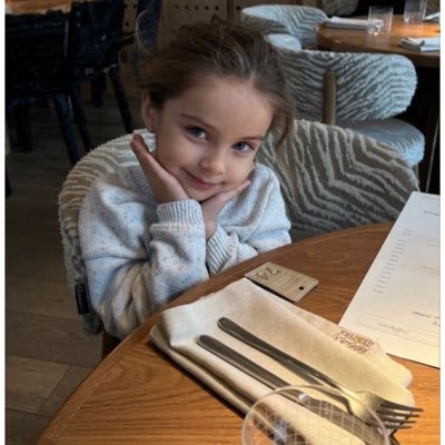 llola79's profile picture. #alahli #fcb #m10