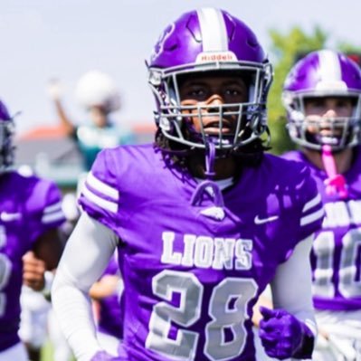 TheK7__'s profile picture. one of them Valentine twins🤙🏾| 24🎓| 6’0 | Ditch Digger @nelsonufootball| 2x All District