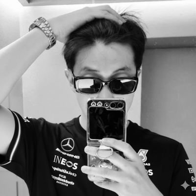 rkivemerc's profile picture. time and relative dimension in space