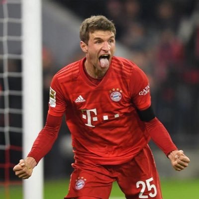 lenahelenaSnm's profile picture. 