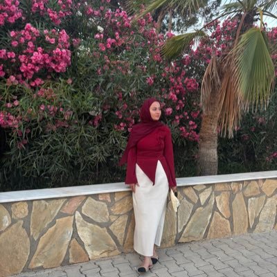 Ebrara00's profile picture. 