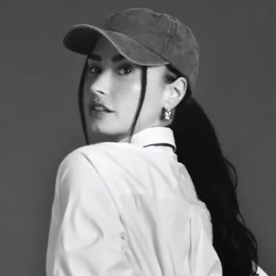 tmylminah's profile picture. 𝘌𝘷𝘦𝘯 𝘸𝘩𝘦𝘯 𝘪𝘵’𝘴 𝘶𝘨𝘭𝘺, 𝘺𝘰𝘶 𝘴𝘦𝘦 𝘵𝘩𝘦 𝘣𝘦𝘢𝘶𝘵𝘺 | 𝘧𝘢𝘯 𝘢𝘤𝘤𝘰𝘶𝘯𝘵