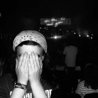 SAVEMYLIFELRH's profile picture. goodbyes are bittersweet, but it’s not the end, I’ll see your face again ❤️‍🩹 🧸 | concert photographer ~ @gl_tourdiaries | @liveforevernjh