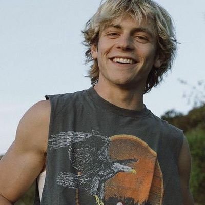 ParkerSMAV's profile picture. 