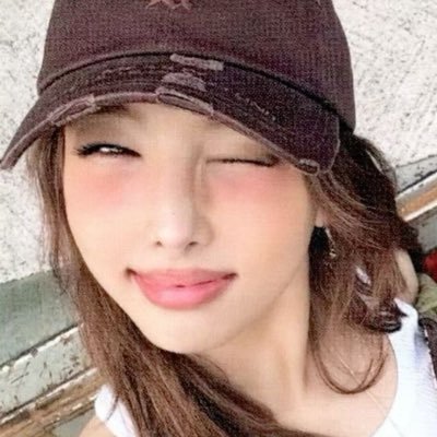 Aiche_bby's profile picture. When I saw that thing shake, thought I hit the lotto TwiceJeans lover