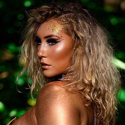 Nikkitalyons91's profile picture. 