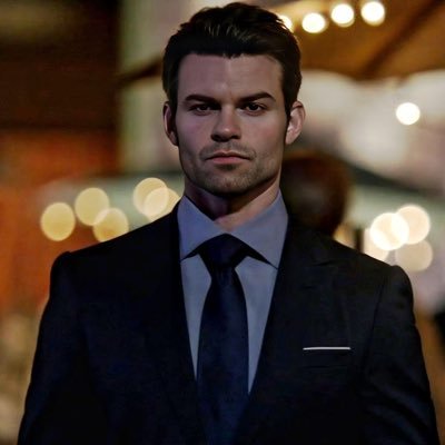 Elijah1451026's profile picture. Hepiniz tanıyorsunuz. Bir kadına asla saygısızlık yapmam.