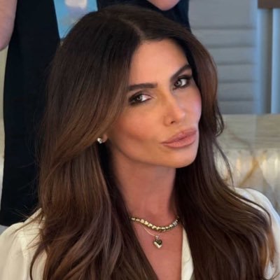 _antonavarro's profile picture. “Si ya sabes que te mueve algo, porqué no luchar por eso?” @silvnavarro