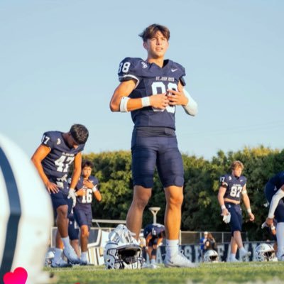 tristancorona7's profile picture. C/0 27|| WR/DB|| 3.4 GPA Height-5’10 Weight-162 @boscofootball (CA) 🇺🇸 Email:Tristan.Corona.WR.Bosco.2027@gmail.com