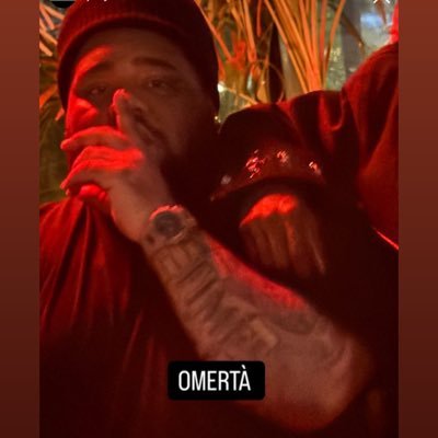 0verlytrimB's profile picture. 