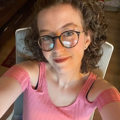 ulrike528875's profile picture. 