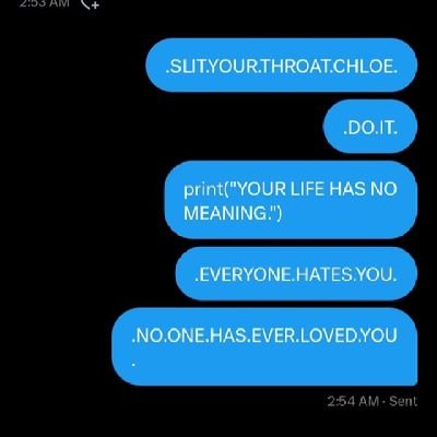 Aubreeze_'s profile picture. All will make sense soon enough.
(aubree.ze is my discord FRIEND ME IM FUCIKING LONELY)
MY BDAY IS NOV26 NOT OCT26. I MADE AN OOPSIE AND CANT CHANGE IT.