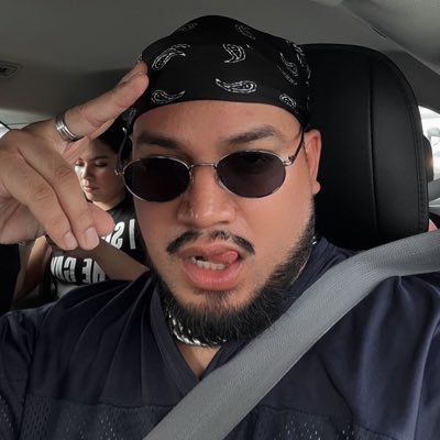 ssolracc__'s profile picture. 32 ⚖️