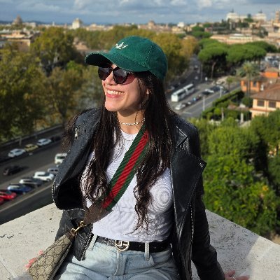 mariribeirov's profile picture. Defensora Pública do Estado do Rio de Janeiro 💚

Mas tô aqui desde quando tudo era mato e reprovação