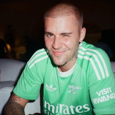 swagdevotion's profile picture. omg i love him. isn't he perfect?