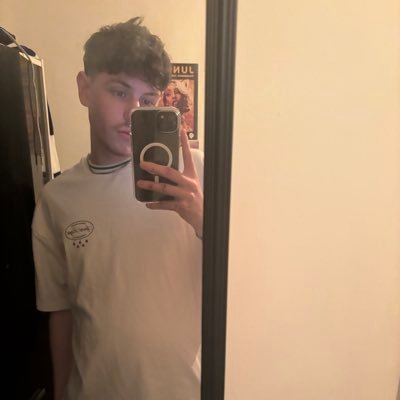 harryj001's profile picture. 