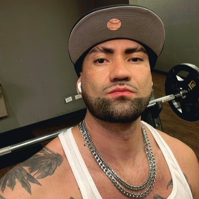 SpiderNea's profile picture. Once a Nea, always a Nea #ANTIURIBISTA #Spidermanlover #NOH8 🔥⚡ #AcMilan #AtlNacional #RacingClub #AthleticClub #CRFlamengo